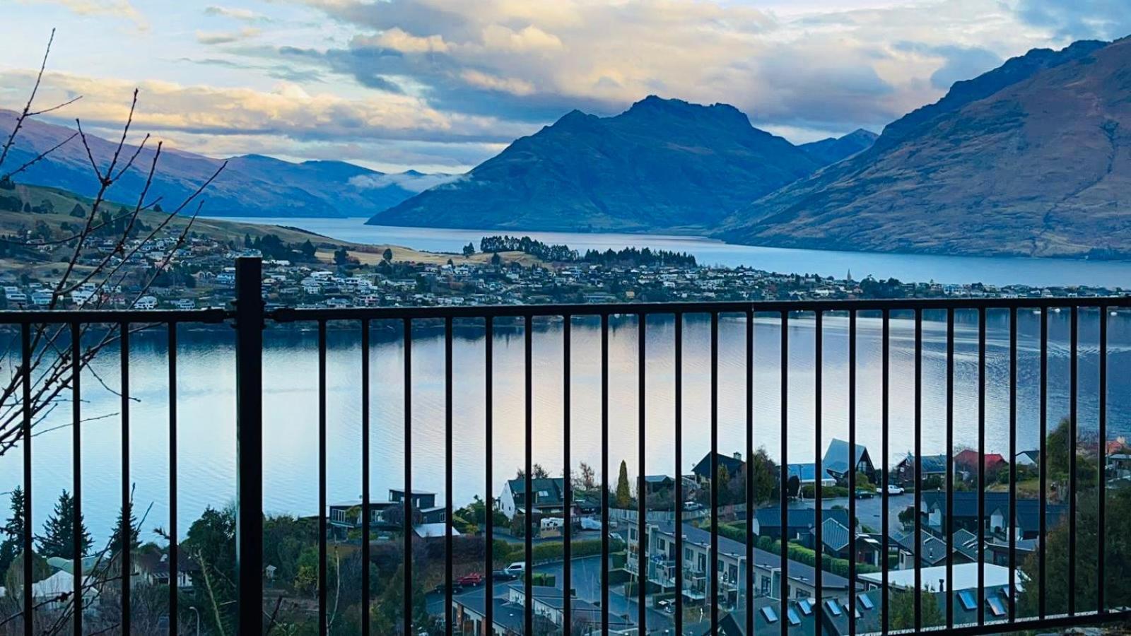 كوينستاون Ming'S Lakeside Goldleaf Suites المظهر الخارجي الصورة